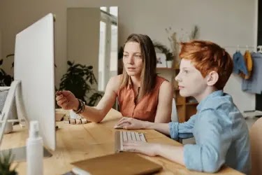 encourage-your-child-to-be-inquisitive-and-ask-questions
