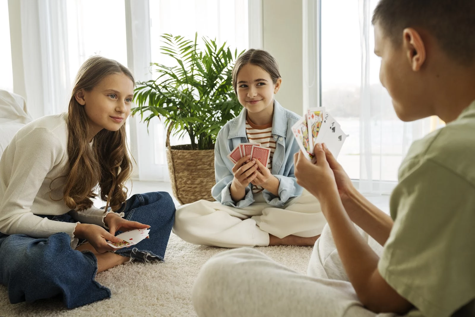 10 Card Games for Kids: Build Skills & Teach Friendly Competition