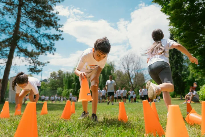 Outdoor Activities for Preschoolers That Build Movement and Curiosity