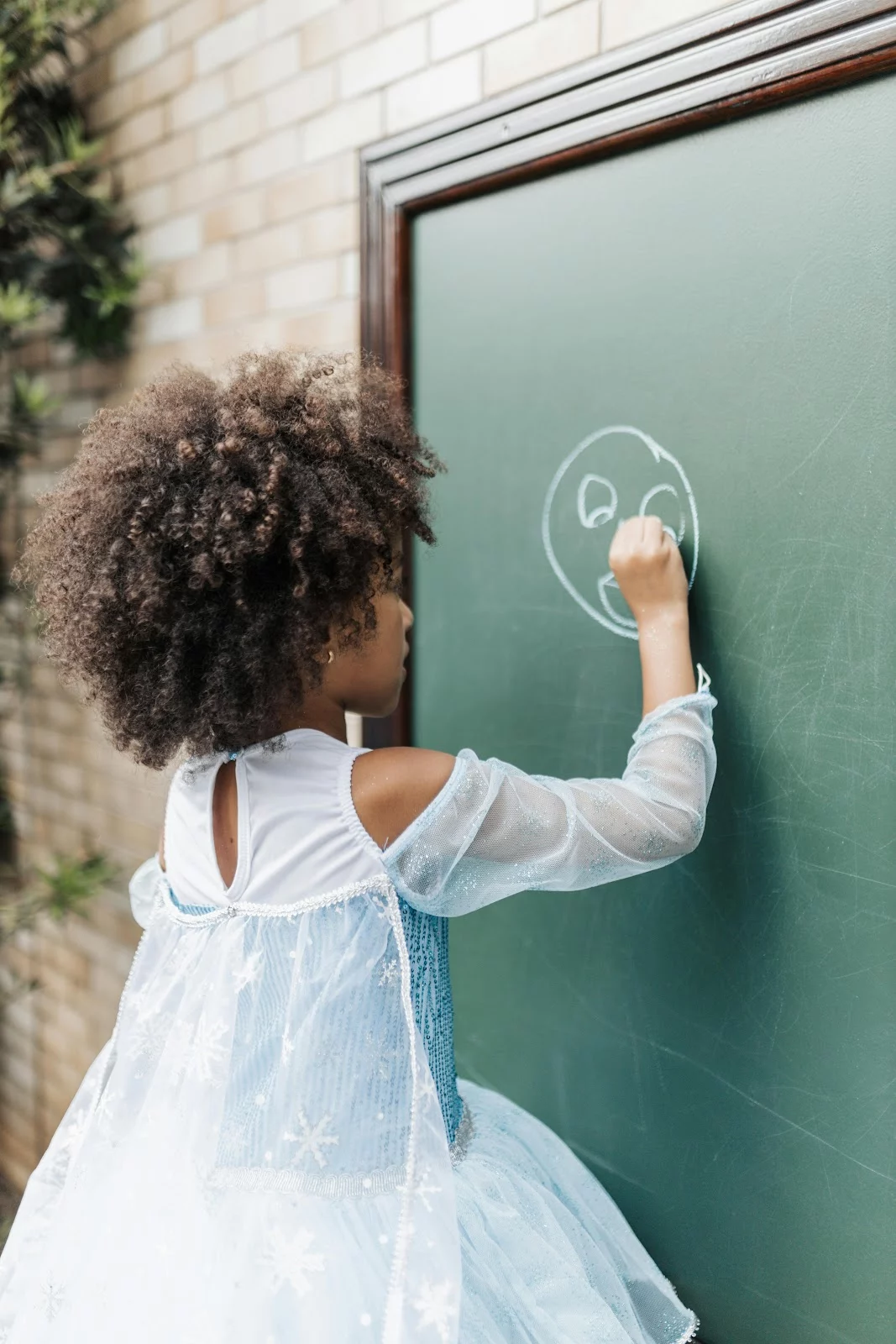 35 Engaging Fine Motor Skill Activities to Boost Kids’ Independence