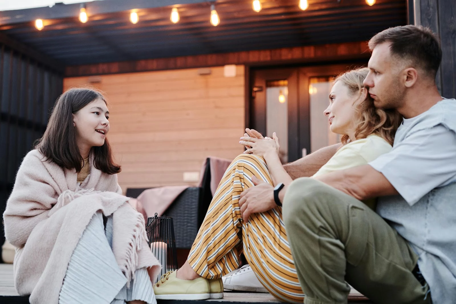 How to Improve Communication with Your Teenager: 11 Proven Tips for Parents