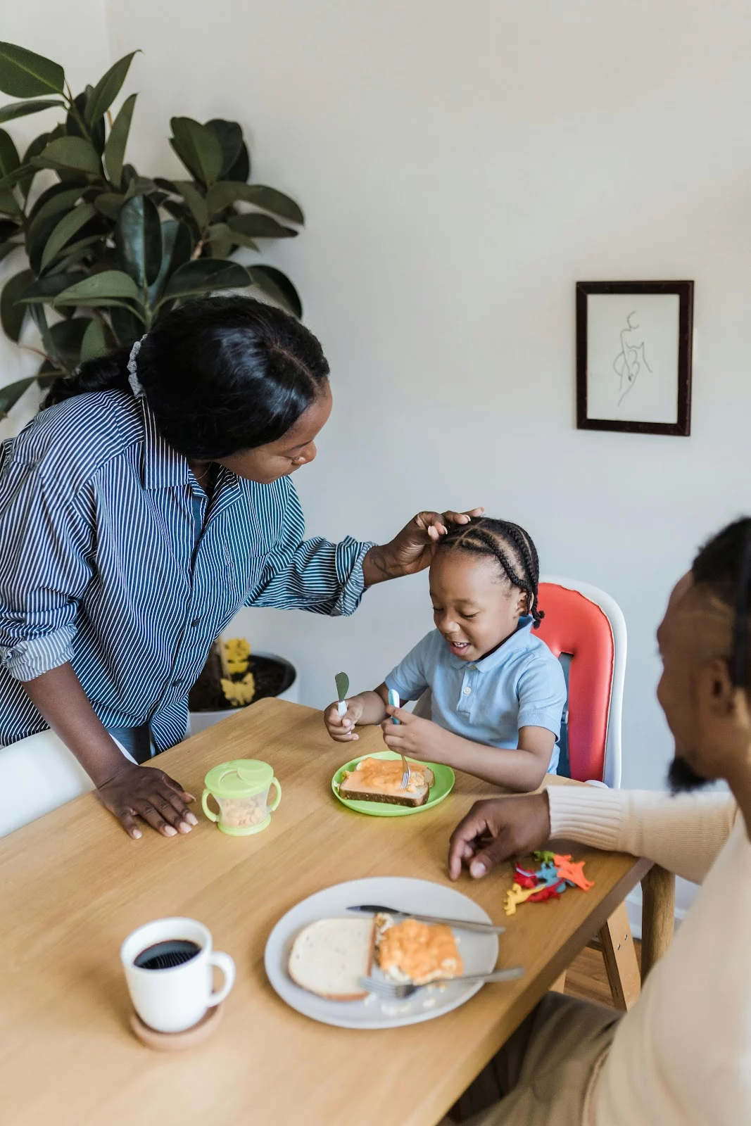 The Joy of Feeding Your Toddler: A Parent’s Guide