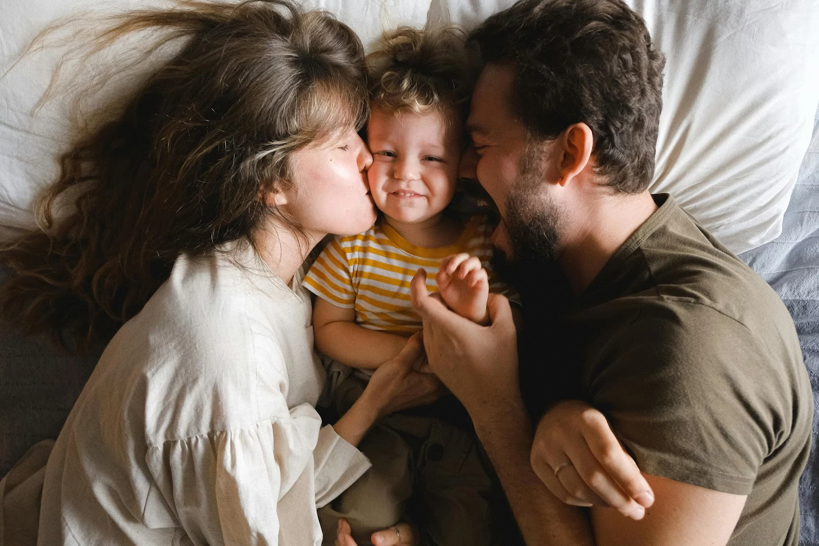 The Essential Guide to Bonding with Your Baby: Building Lifelong Connections from Day One