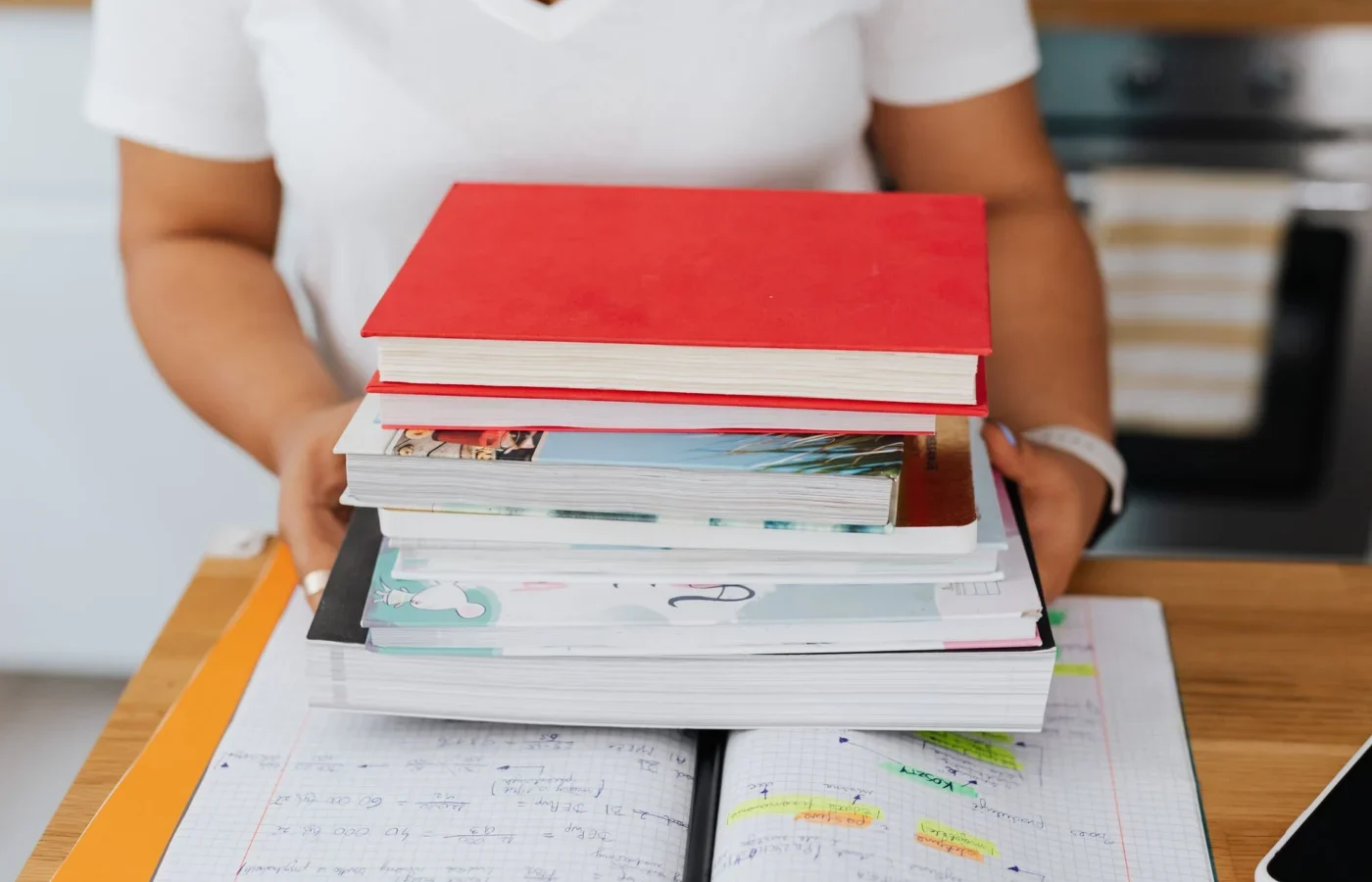 How to Choose a Homeschool Curriculum That Fits Your Child